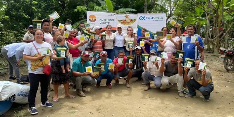Agronegocios hortofrutícolas intensivos con pequeños productores en Sucre.